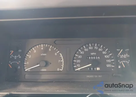 1993 Isuzu Trooper S from USA, damaged, VIN JACDH58V9P7913444